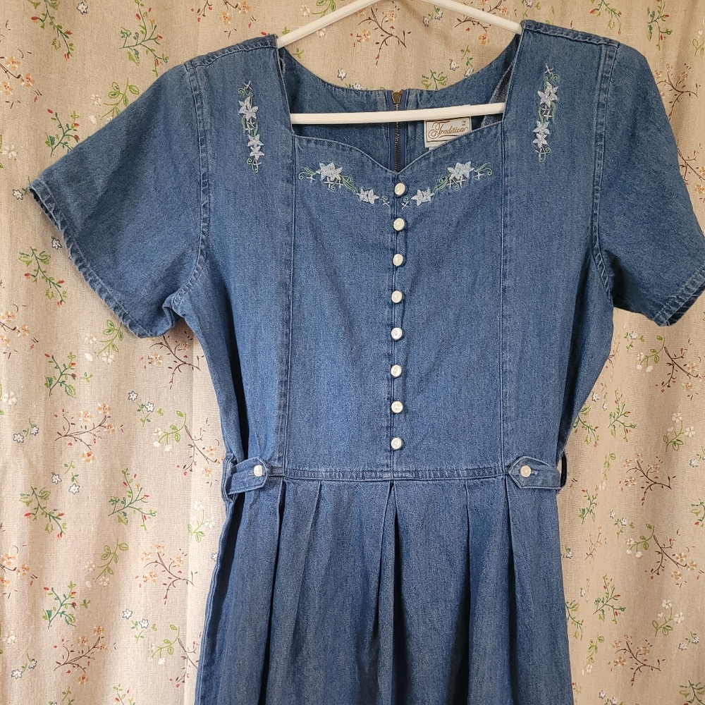 Vintage Tradition Embroidered Jeans Dress